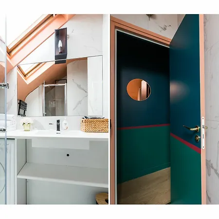 Luxury 2 Bedroom Duplex With Ac Apartmán